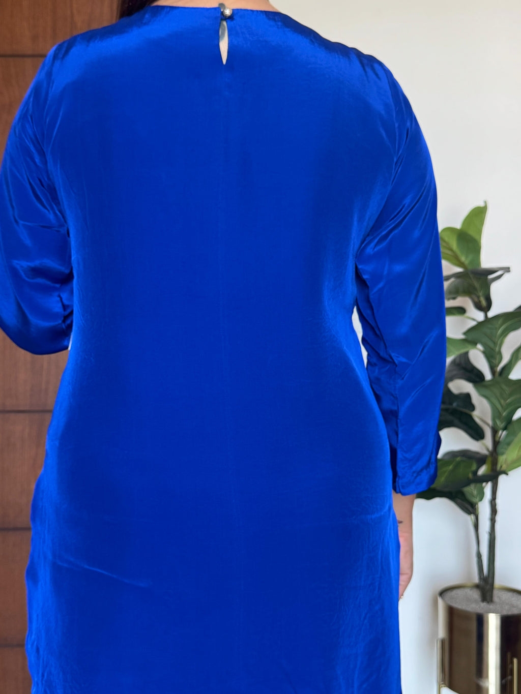 Royal Blue Noor-e-farsi suit
