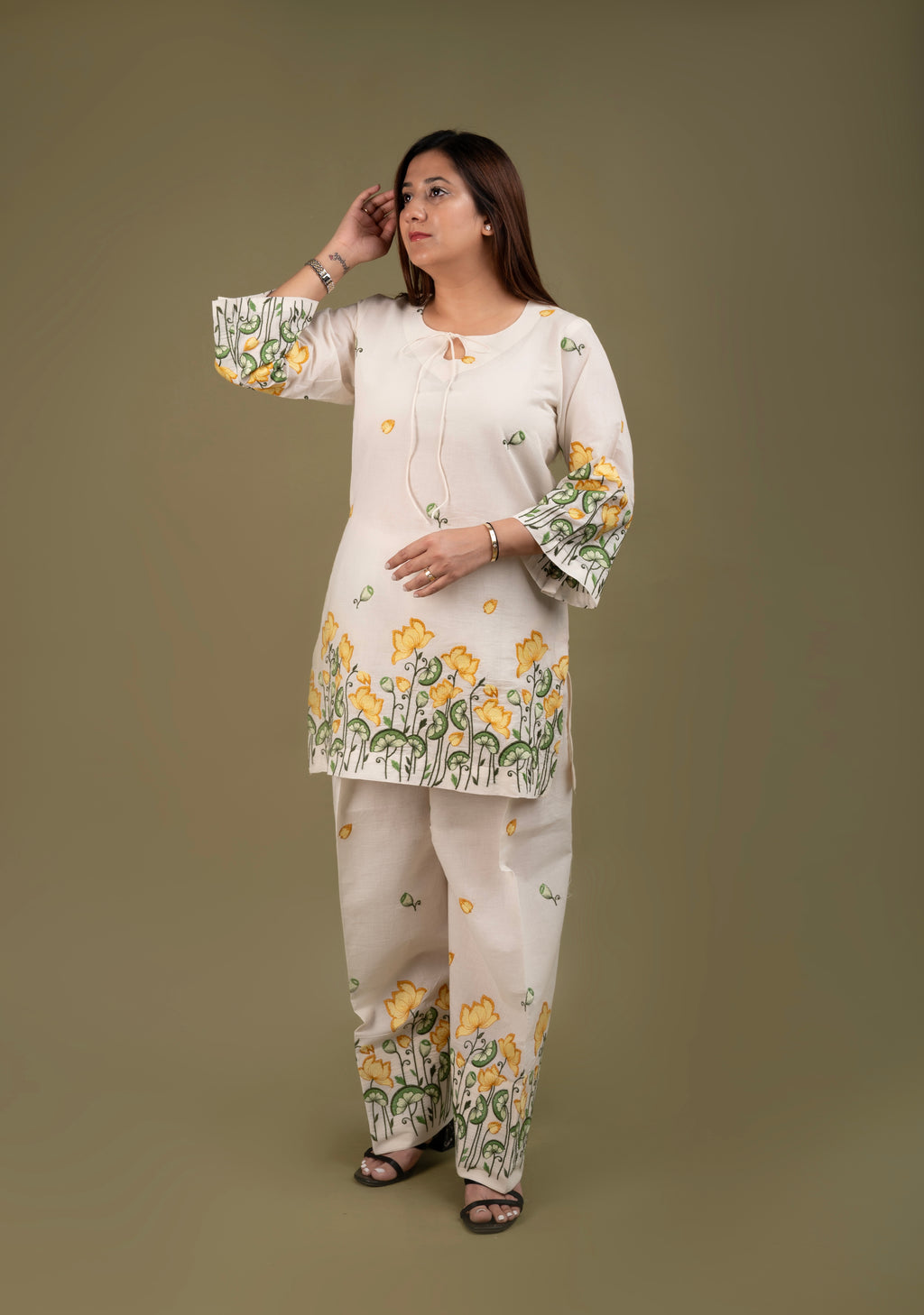 yellow flower Embroidered set