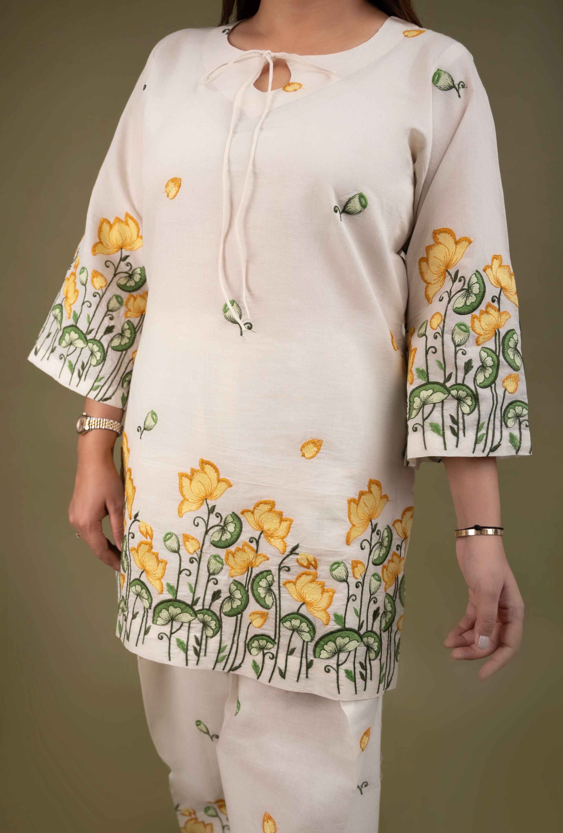 yellow flower Embroidered set